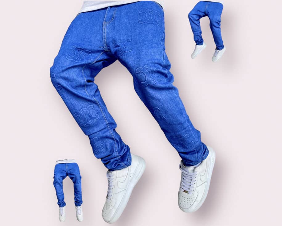 JEANS SLIM FIT AVEC UN MOTIF