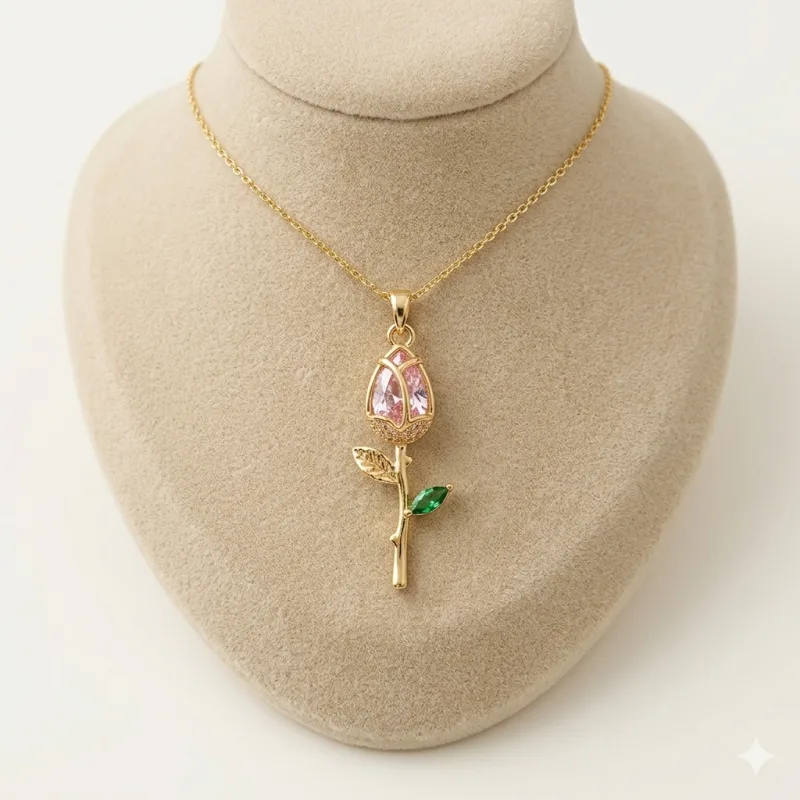 COLLIER ROSE CRISTAL PLAQUÉ OR – ÉLÉGANCE ROMANTIQUE
