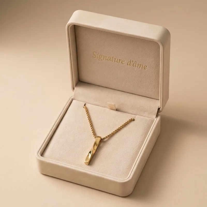 COLLIER BARRE TORSADÉE SIGNATURE D'ÂME - CHAÎNE DORÉE PENDENTIF ÉLÉGANCE ÉDITION PREMIUM